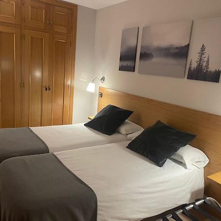 Aparthotel El Serch Andorra la Vella Eksteriør bilde