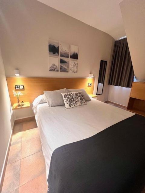 Aparthotel El Serch Andorra la Vella Eksteriør bilde