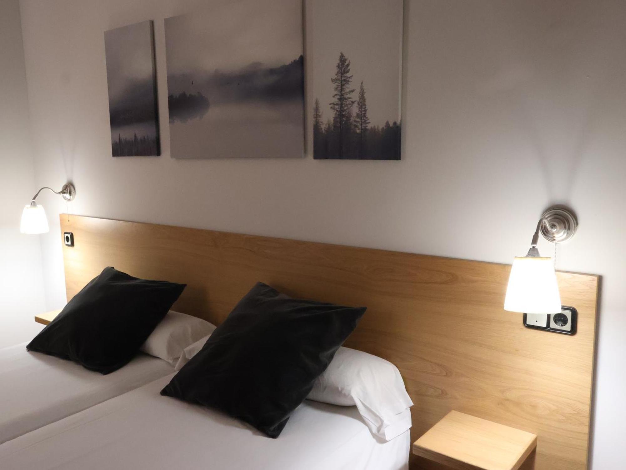 Aparthotel El Serch Andorra la Vella Eksteriør bilde