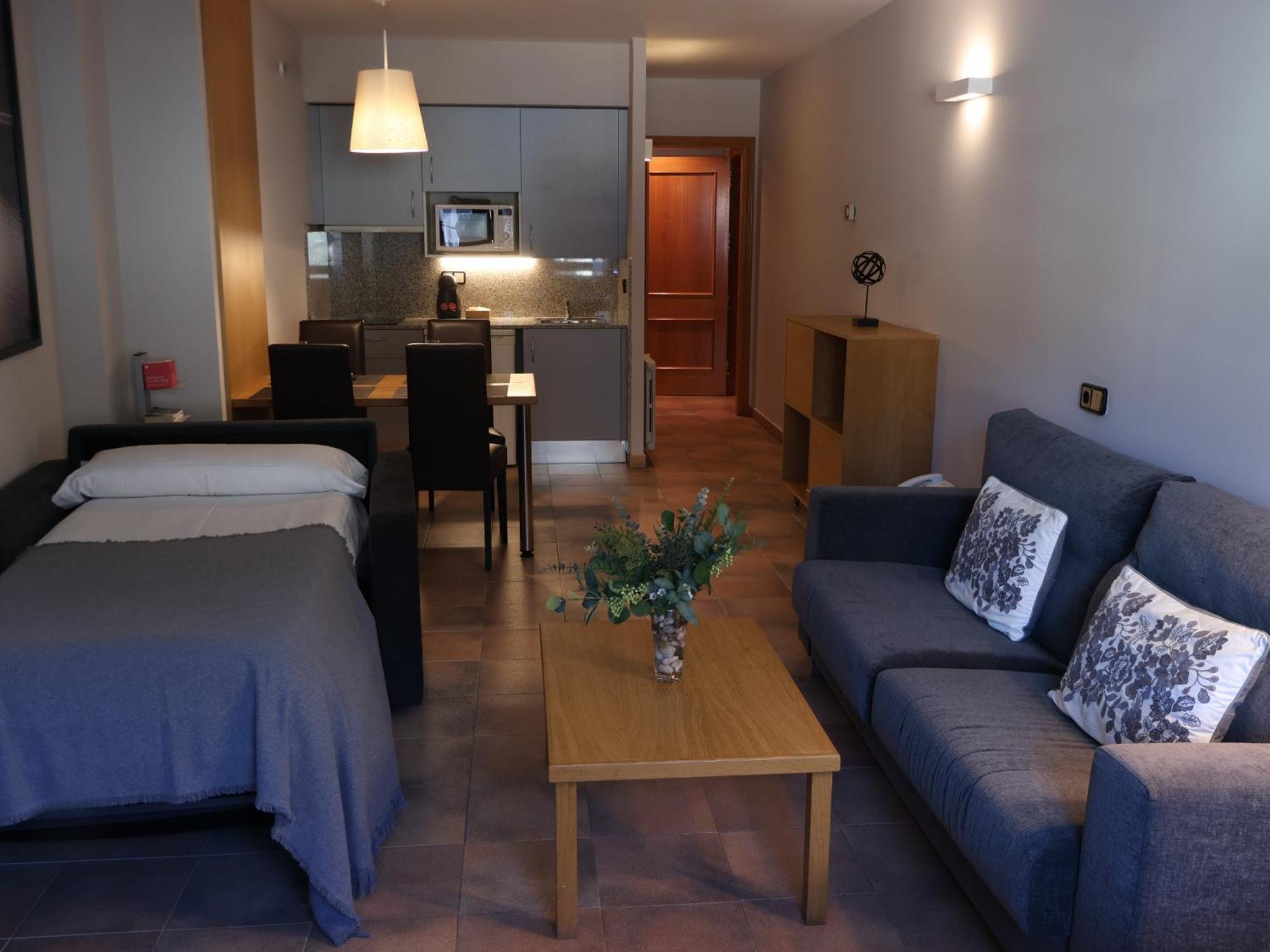 Aparthotel El Serch Andorra la Vella Eksteriør bilde