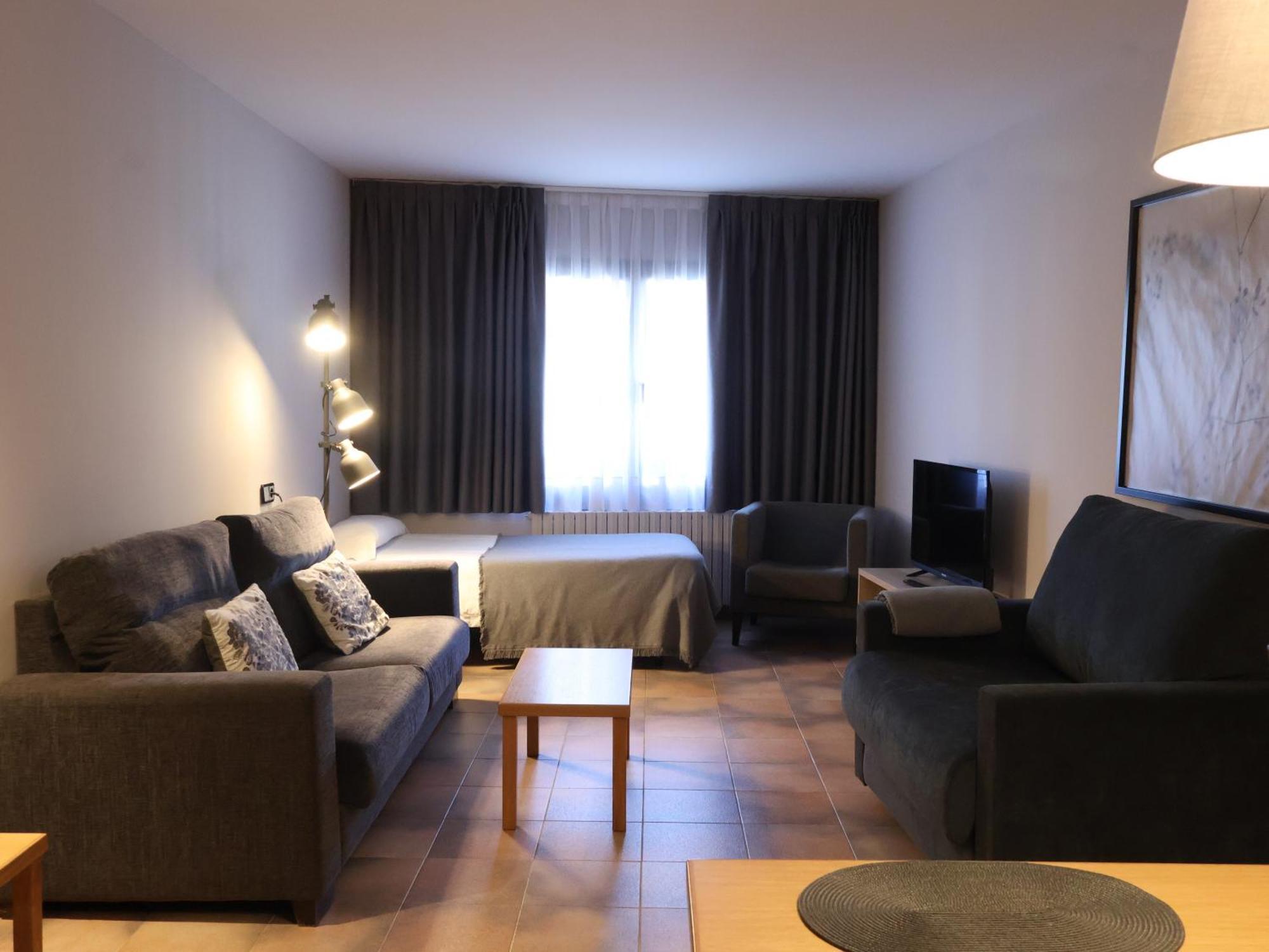 Aparthotel El Serch Andorra la Vella Eksteriør bilde