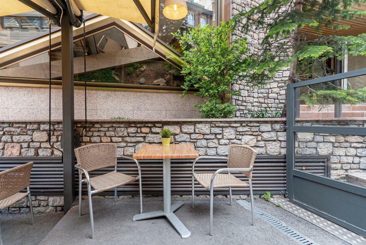 Aparthotel El Serch Andorra la Vella Eksteriør bilde
